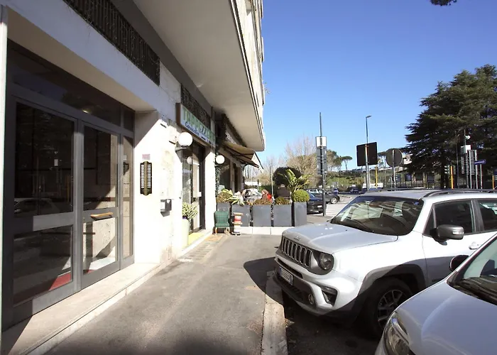 Vigna Clara 2br House Apartment *