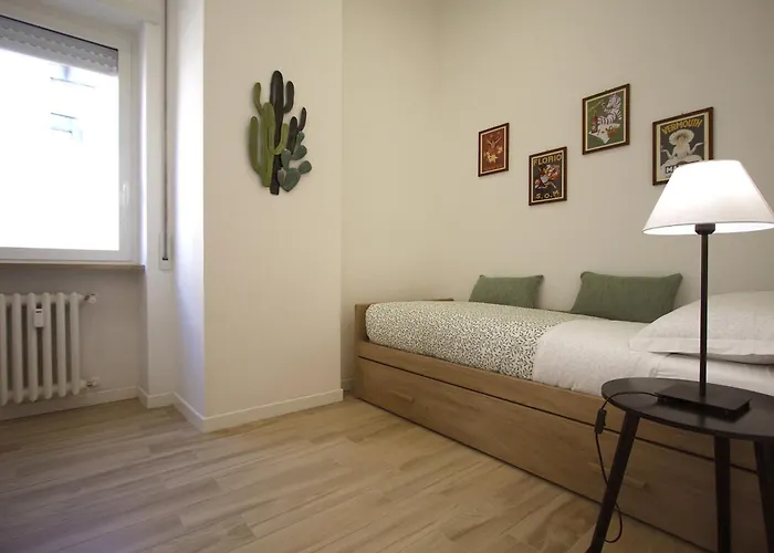 Vigna Clara 2br House Apartment Rom